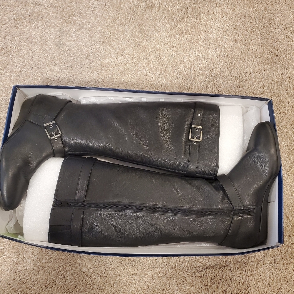 Arturo Chiang leather boots